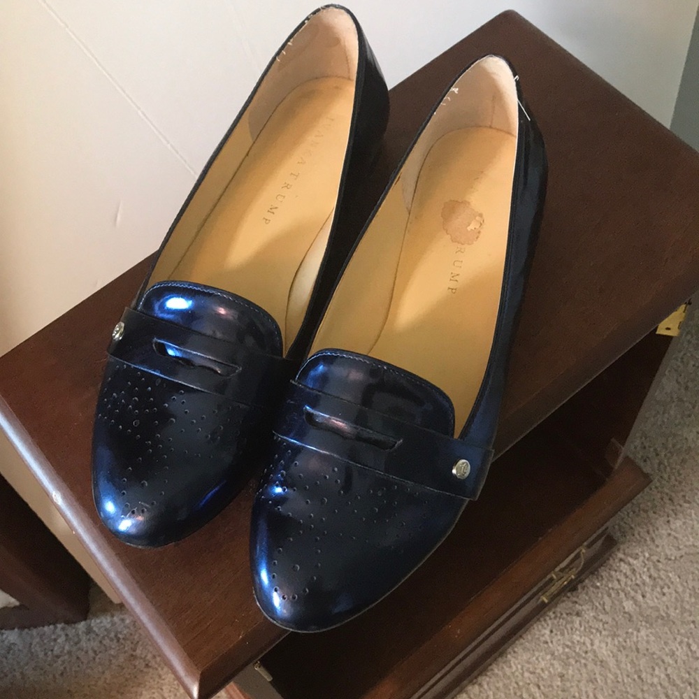 Royal blue metallic patent leather shoes